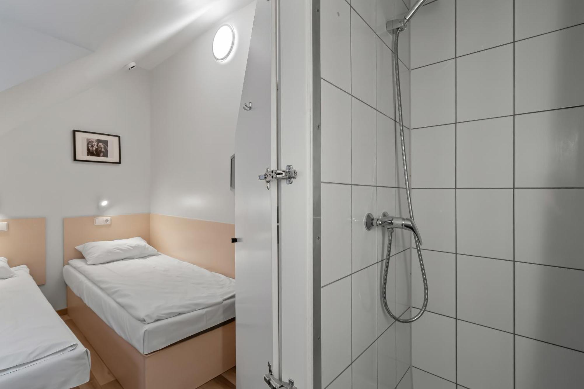 Express Guest house 2*